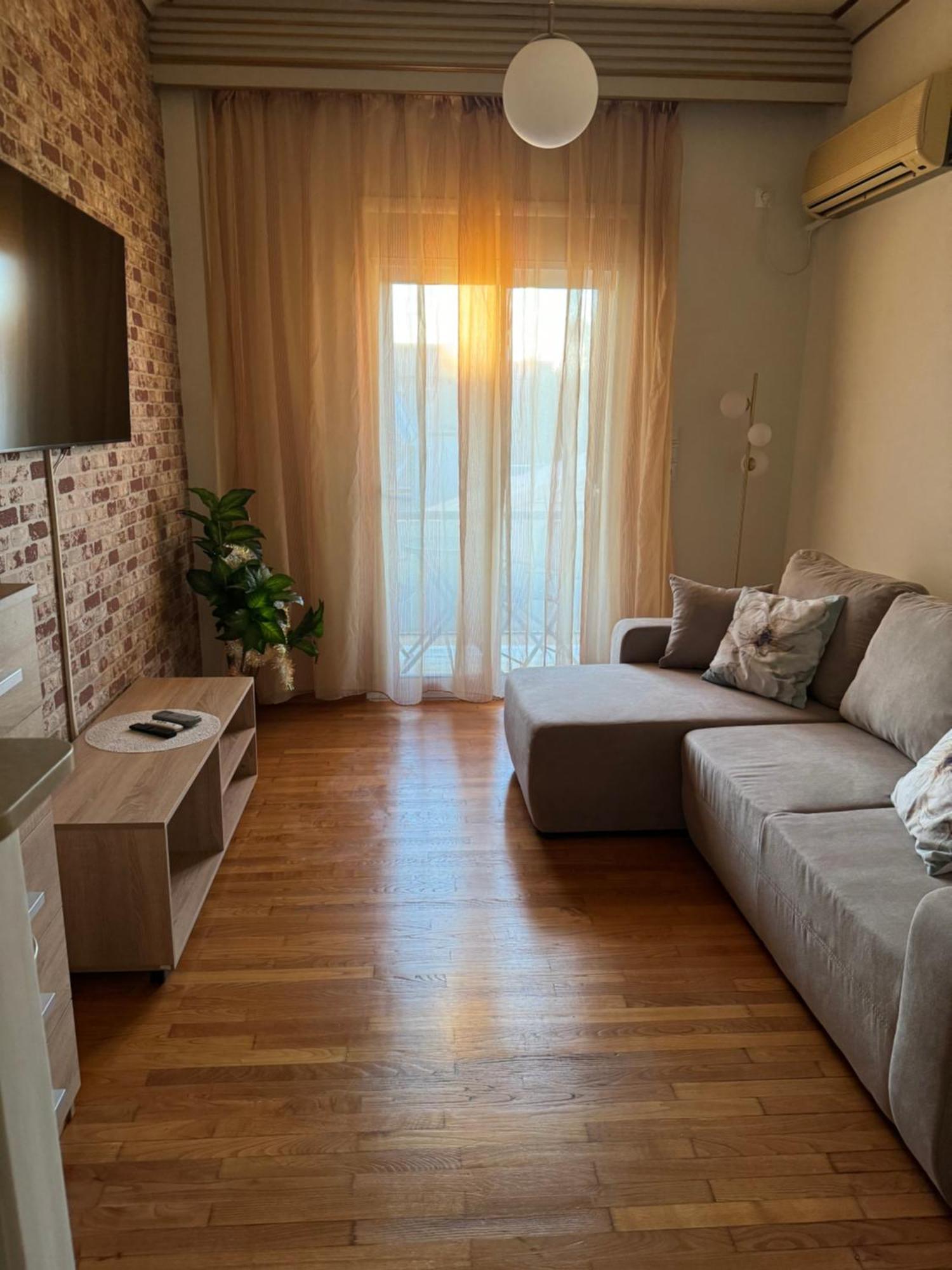 Cozy Suite With Acropolis View Atene Esterno foto