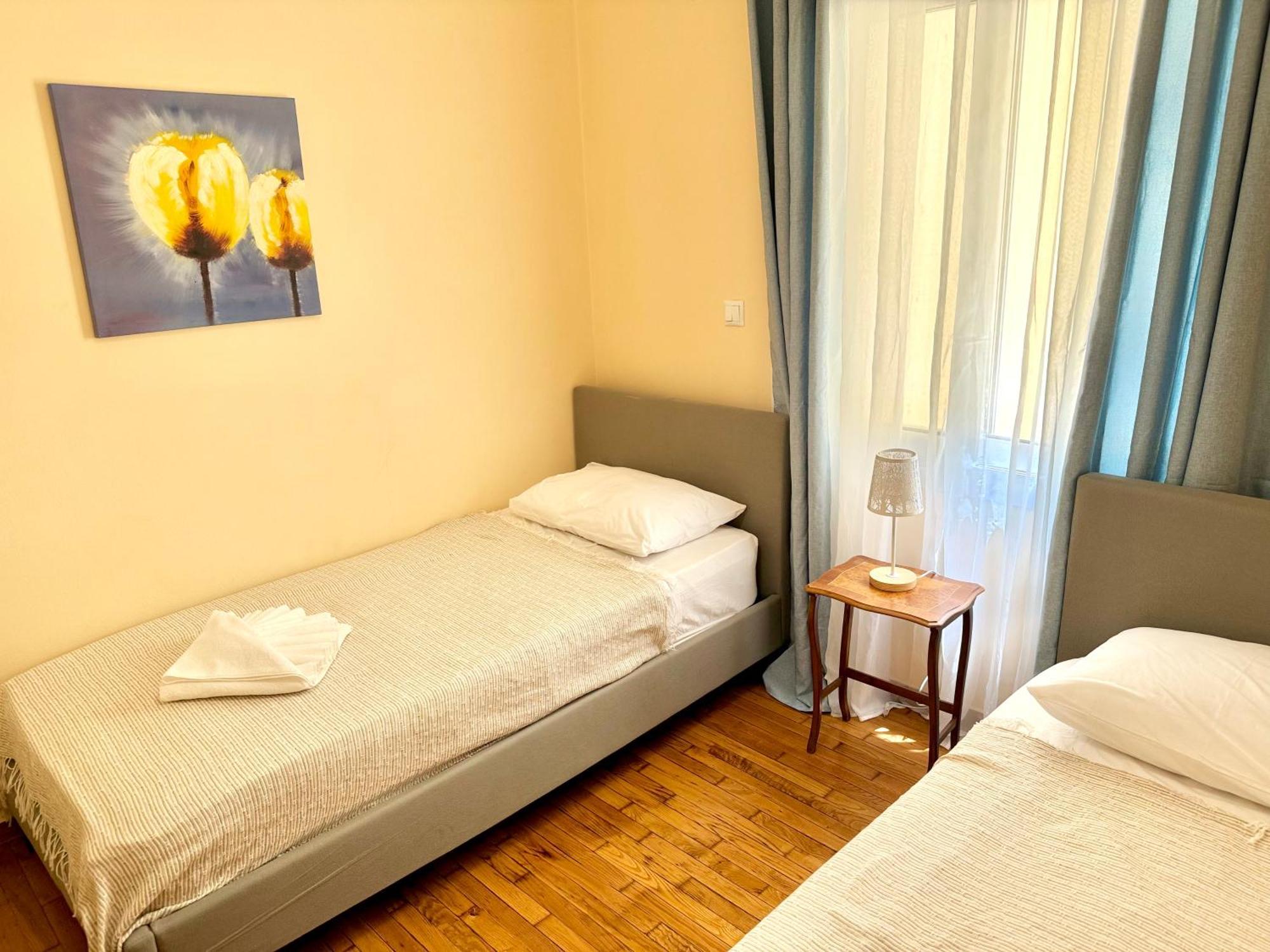 Cozy Suite With Acropolis View Atene Esterno foto